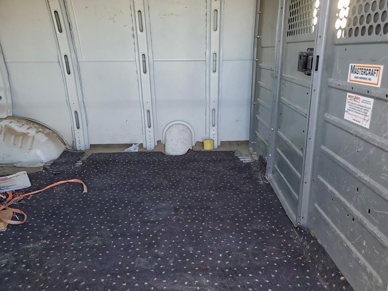 2017 Chevrolet Express G2500 VIN: 1GCWGAFG0H1192249 Lot: 94146135