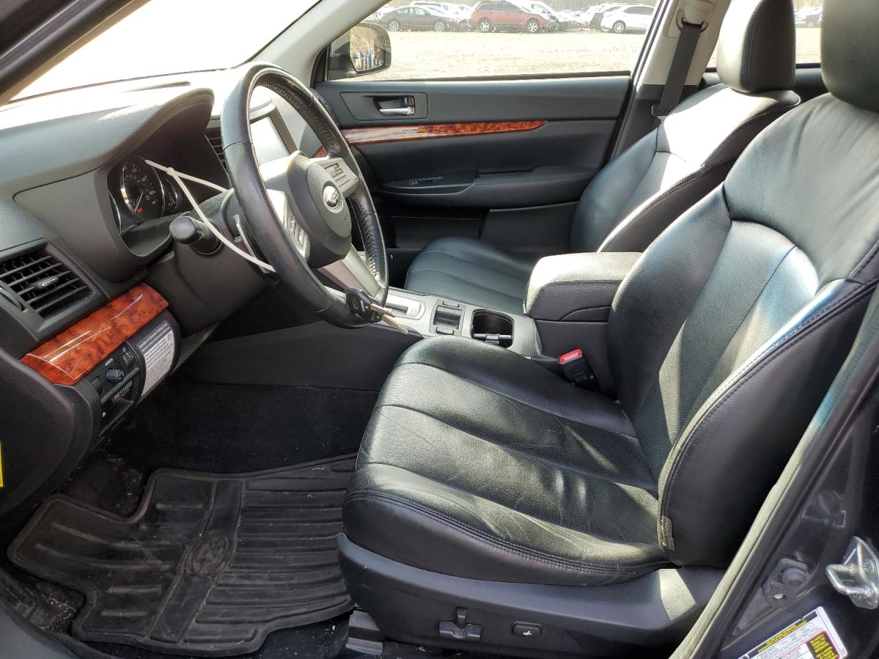 2011 Subaru Legacy 2.5I Limited VIN: 4S3BMBL65B3243913 Lot: 93514785