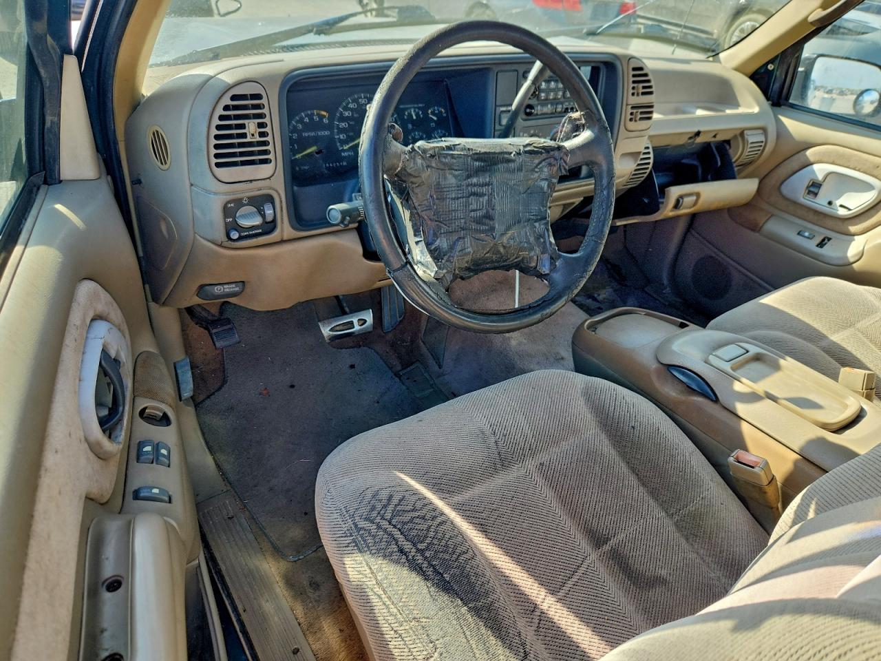 1996 GMC Sierra C1500 VIN: 2GTEC19W7T1508730 Lot: 94065375