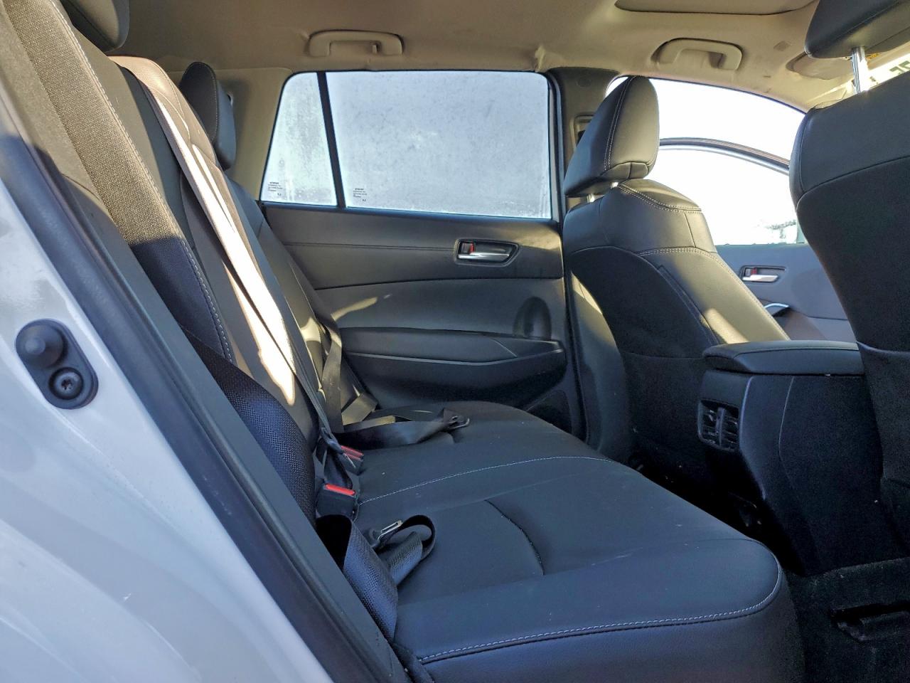 2022 Toyota Corolla Cross Xle VIN: 7MUDAAAG4NV019029 Lot: 94392275