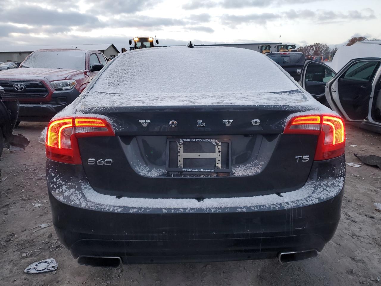 2015 Volvo S60 Premier VIN: YV140MFK7F2355241 Lot: 91913945