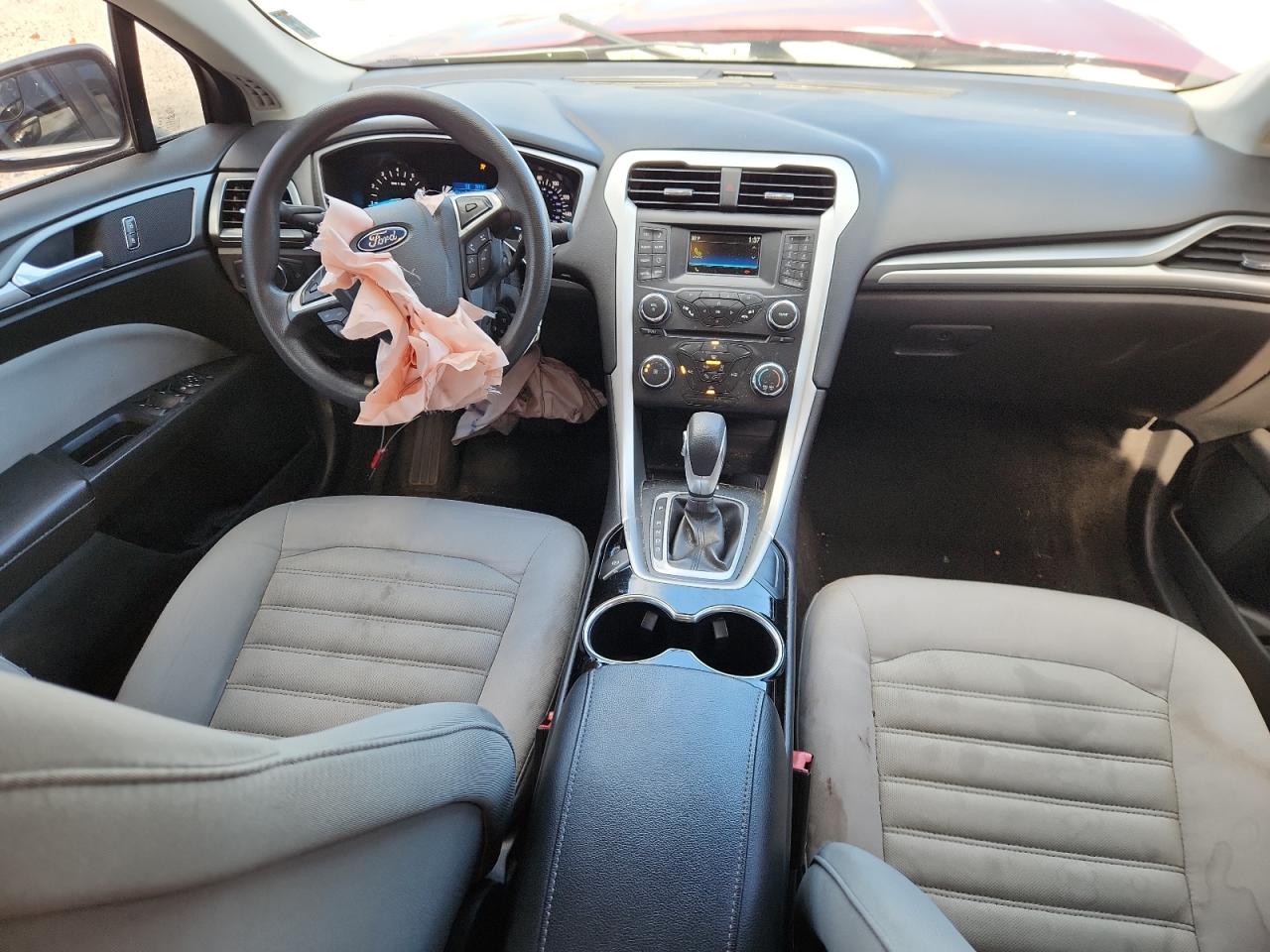 2015 Ford Fusion S VIN: 3FA6P0G73FR178136 Lot: 91806705