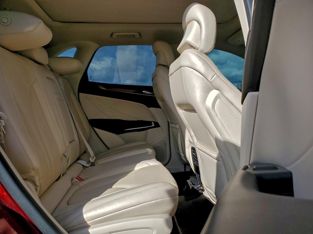 2016 Lincoln Mkc Reserve VIN: 5LMCJ3C96GUJ21276 Lot: 94422415