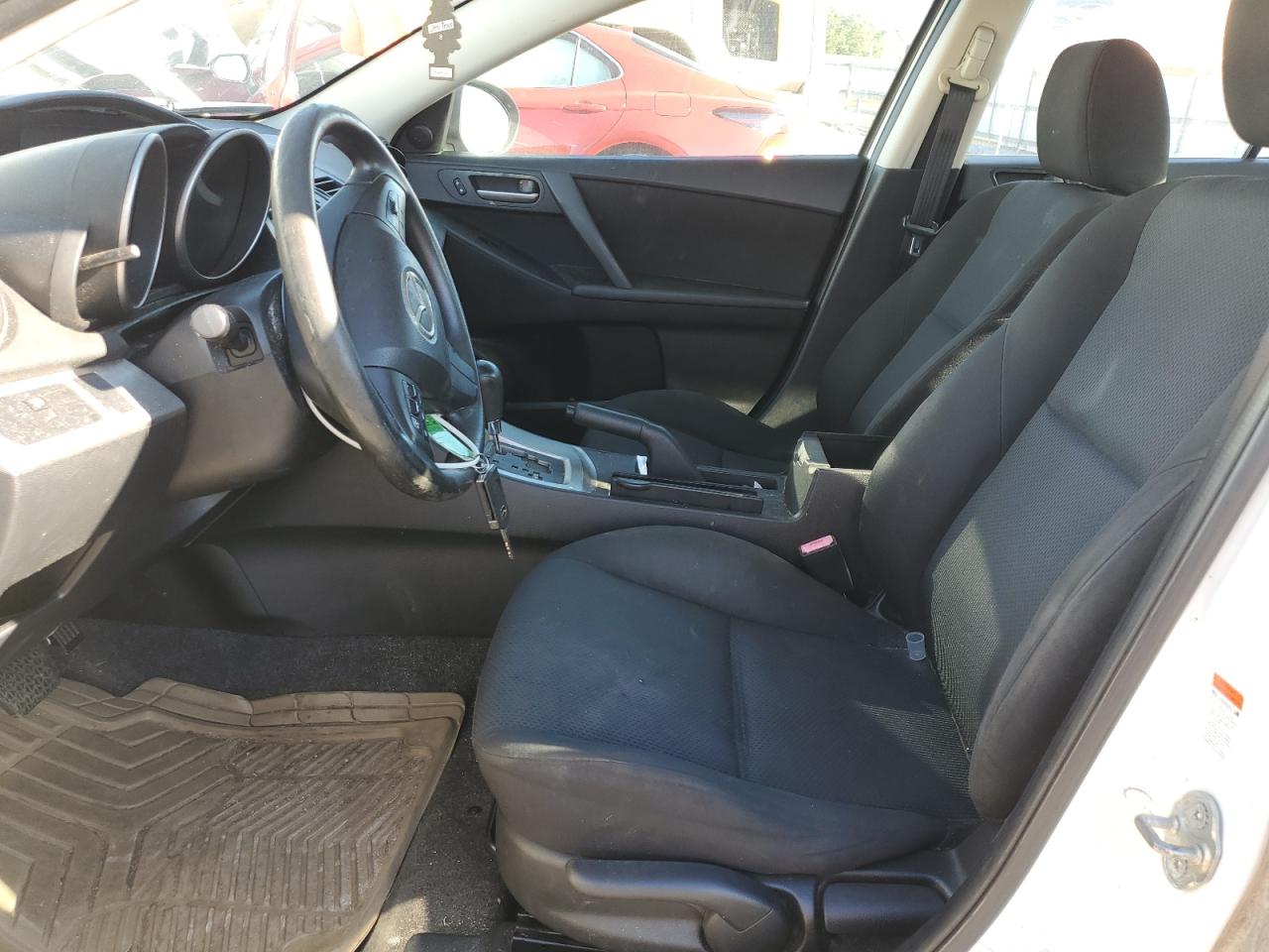 2011 Mazda 3 I VIN: JM1BL1VF3B1475268 Lot: 90815875