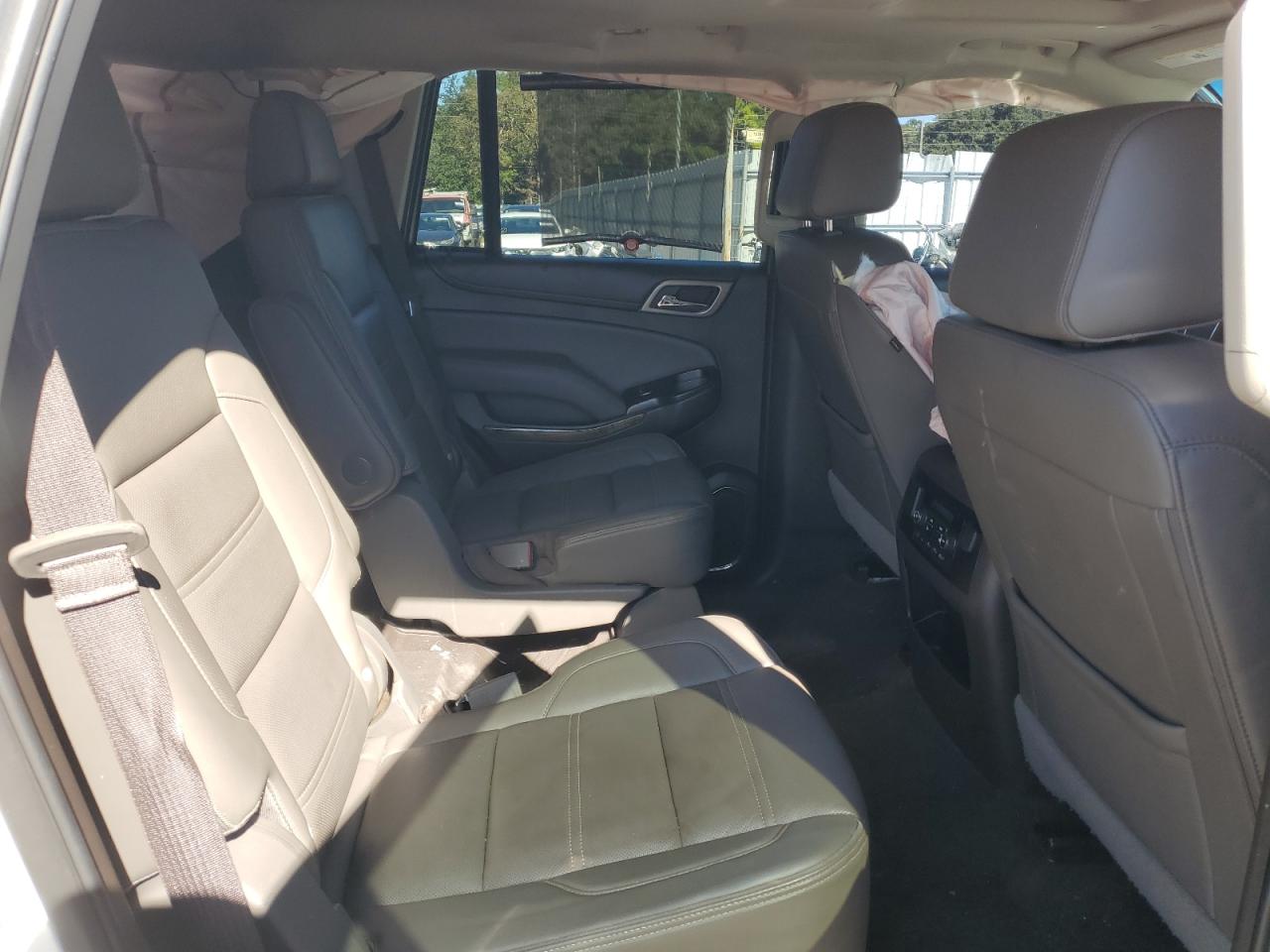 2017 GMC Yukon Denali VIN: 1GKS2CKJ4HR379400 Lot: 91792435