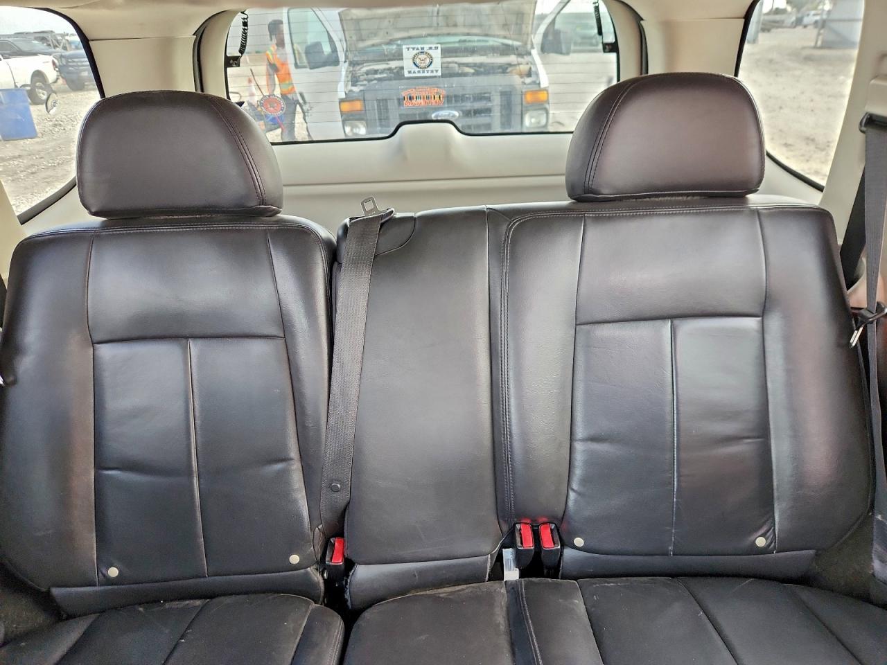 2008 GMC Envoy VIN: 1GKDS13S582111095 Lot: 90682215