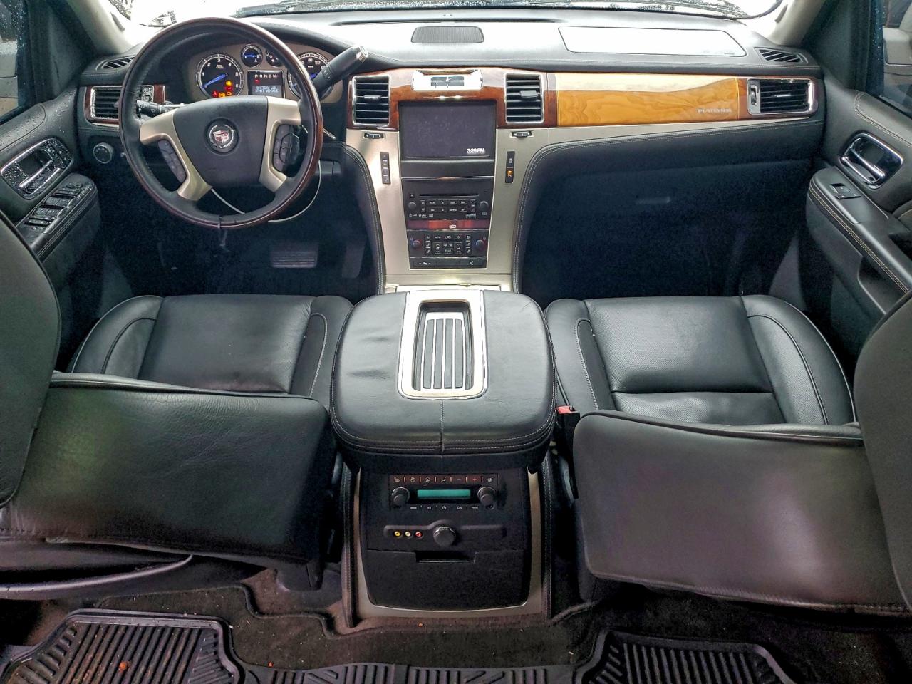 2013 Cadillac Escalade Platinum VIN: 1GYS4DEF1DR27821A Lot: 94108915