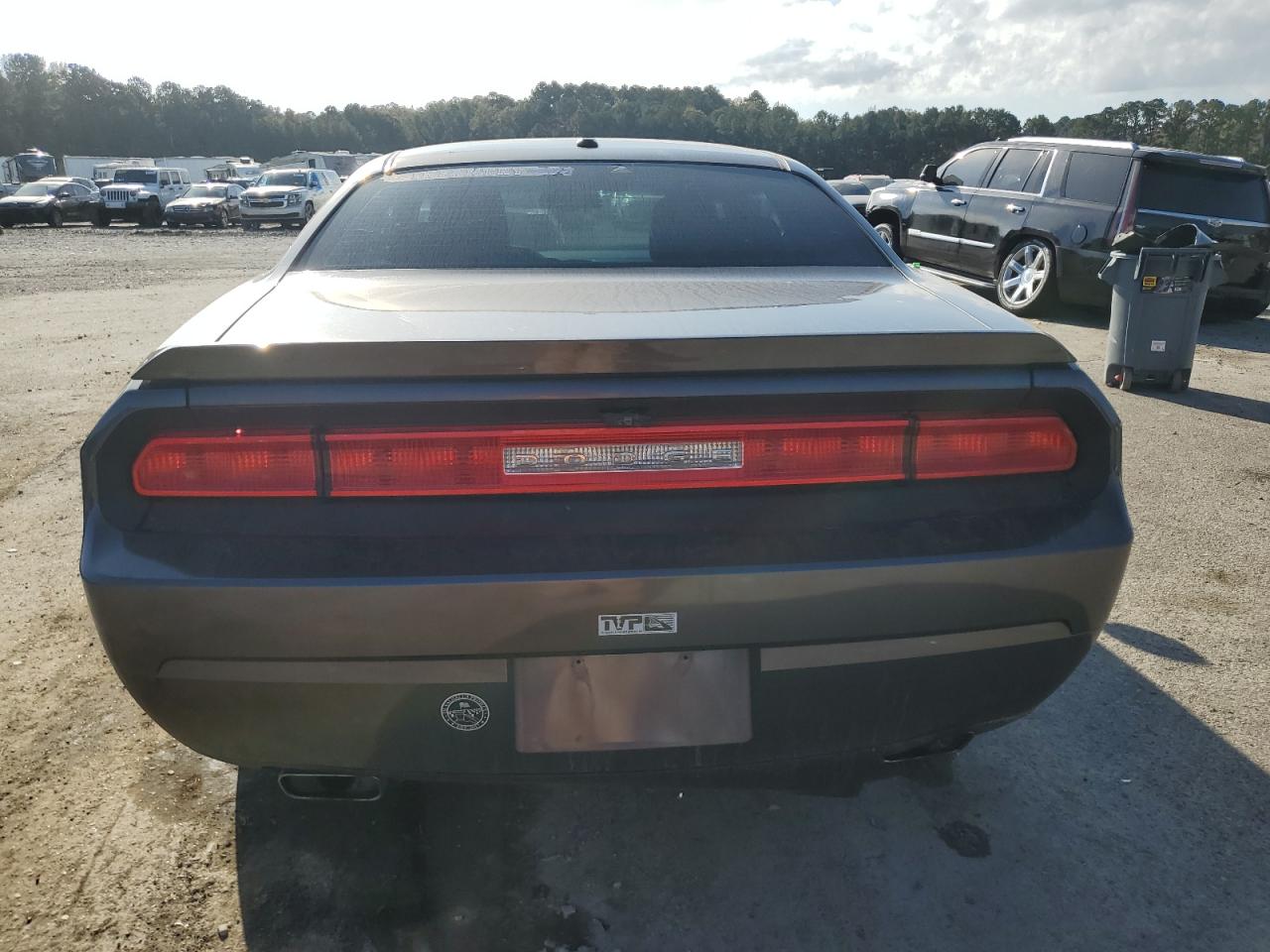 2014 Dodge Challenger Sxt VIN: 2C3CDYAG1EH111191 Lot: 92233575