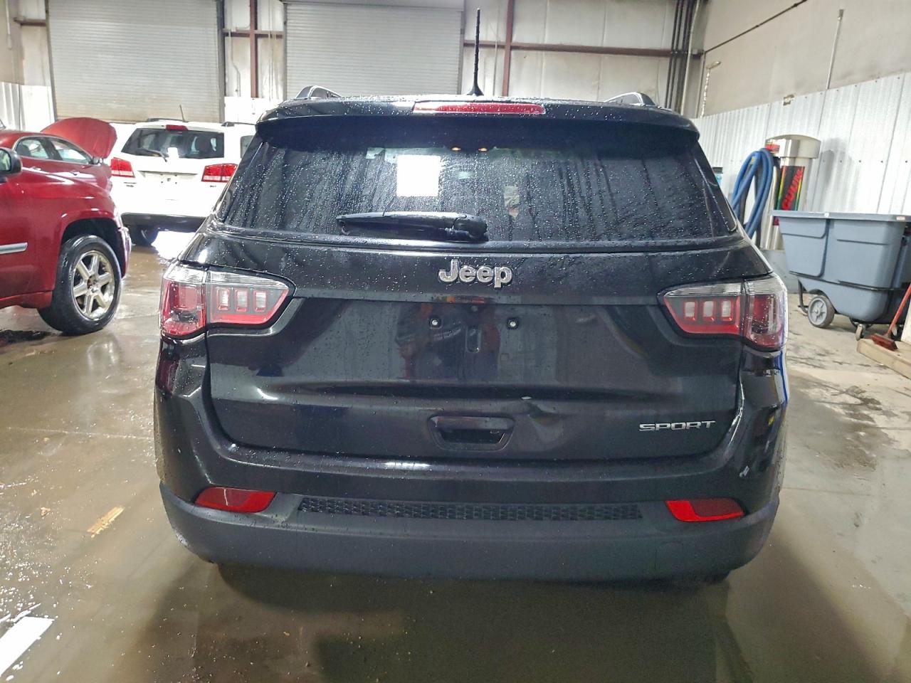 2018 Jeep Compass Sport VIN: 3C4NJCAB4JT489351 Lot: 94305045