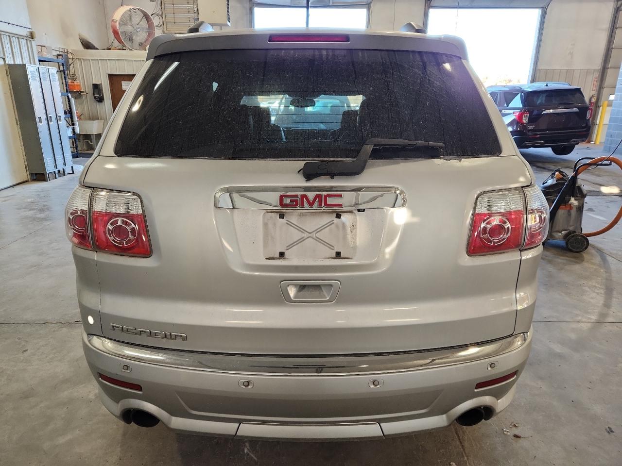 2011 GMC Acadia Denali VIN: 1GKKRTEDXBJ253940 Lot: 92346695