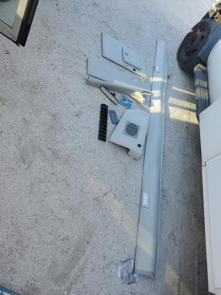 2015 Ford Transit T- - Bus VIN: 1FDES6PM3FKA88384 Lot: 92268545