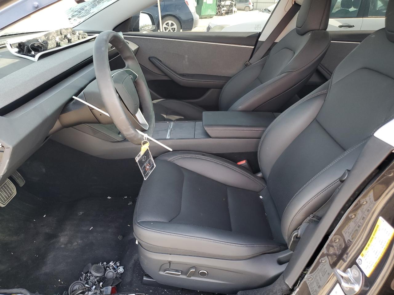 2025 Tesla Model 3 VIN: 5YJ3E1EAXSF967046 Lot: 92707595