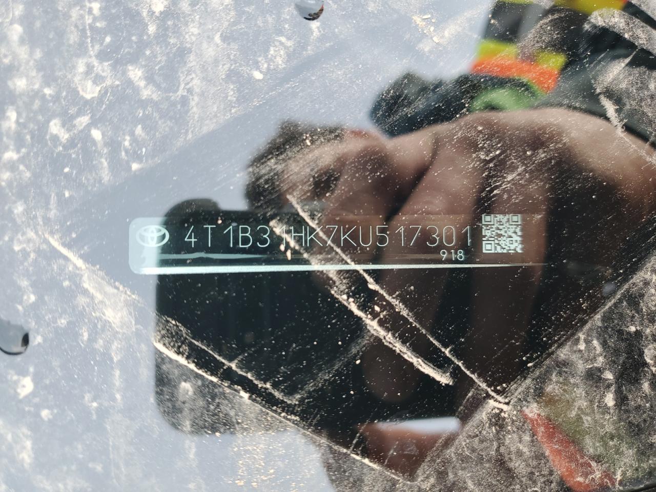 2019 Toyota Camry Le VIN: 4T1B31HK7KU517301 Lot: 93313595