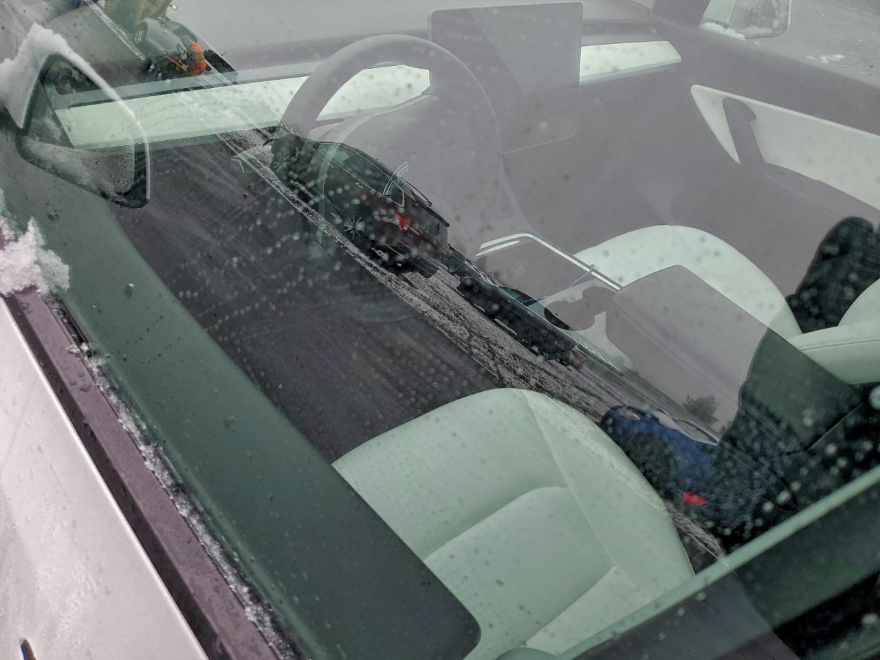 2021 Tesla Model Y VIN: 5YJYGAEE8MF258881 Lot: 94515565