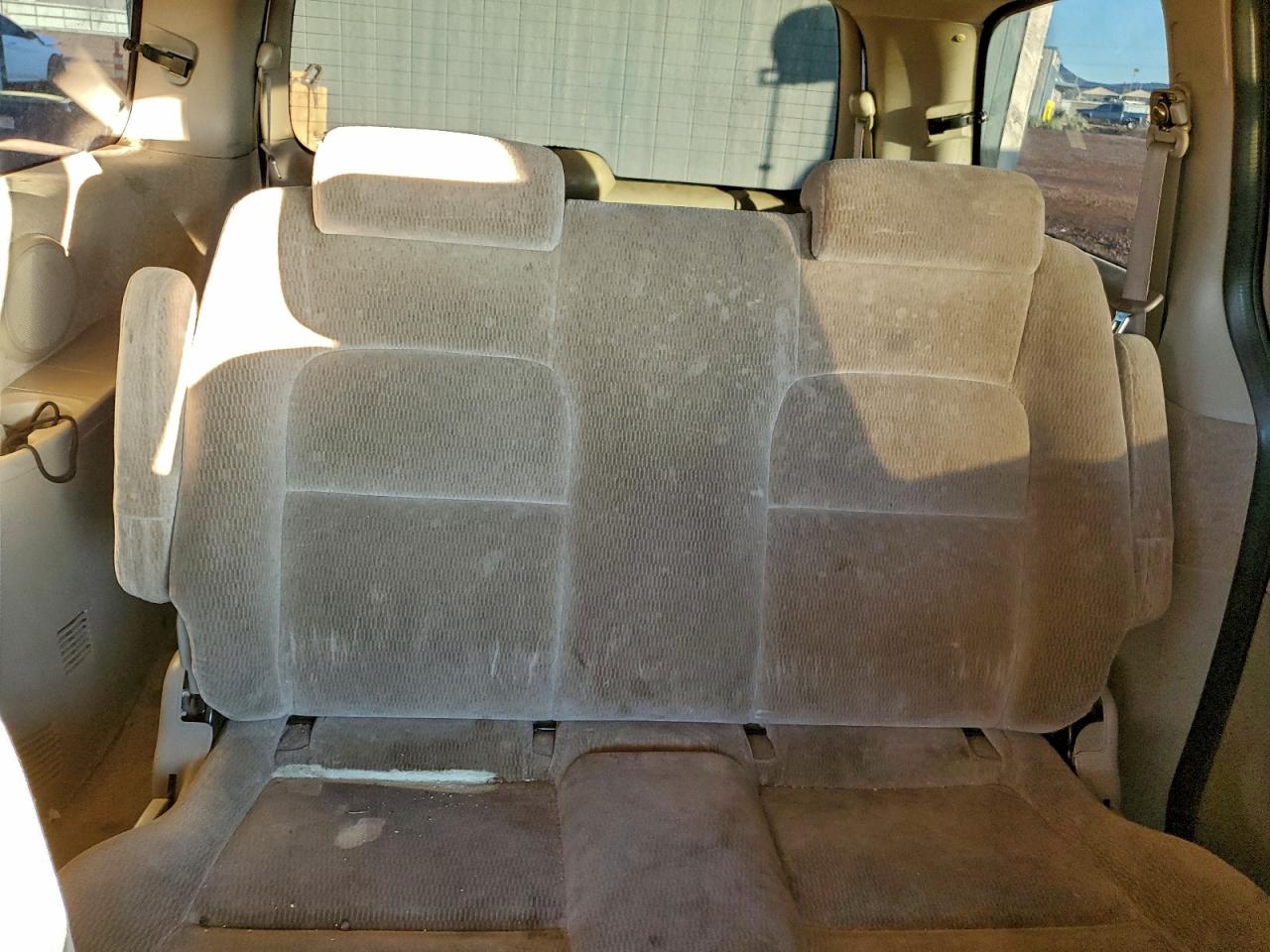 2004 Kia Sedona Ex VIN: KNDUP131646597732 Lot: 94150615