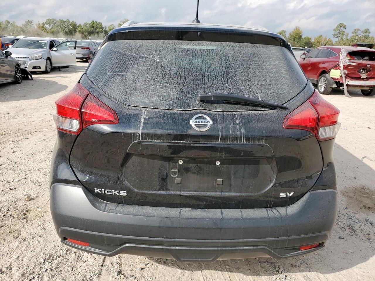 2018 Nissan Kicks S VIN: 3N1CP5CU0JL533378 Lot: 93826445