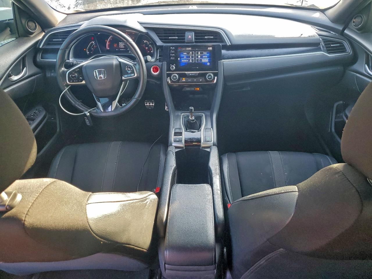 2019 Honda Civic Sport VIN: 19XFC2E80KE015359 Lot: 93670495