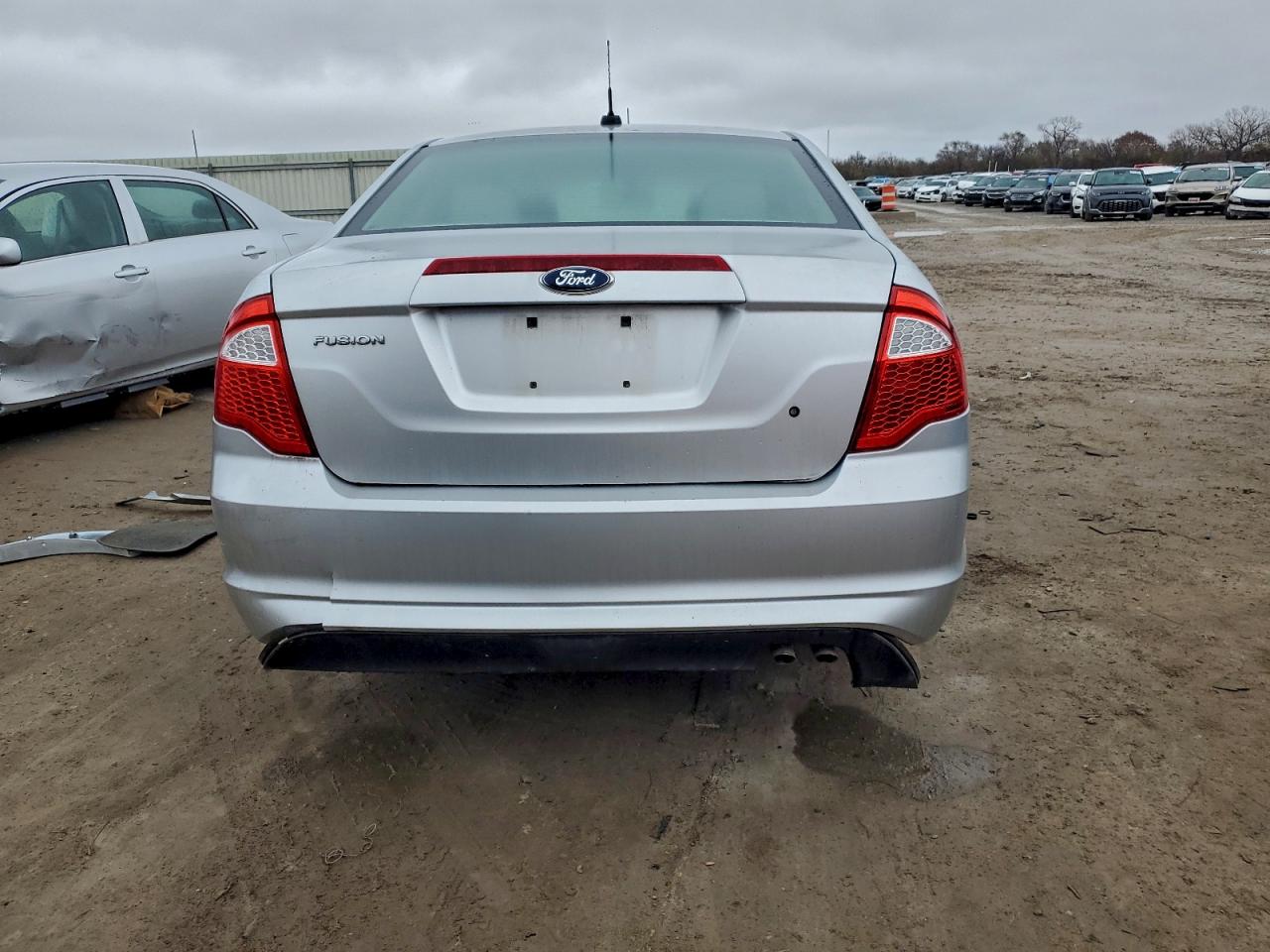 2012 Ford Fusion S VIN: 3FAHP0GA9CR365073 Lot: 93138475