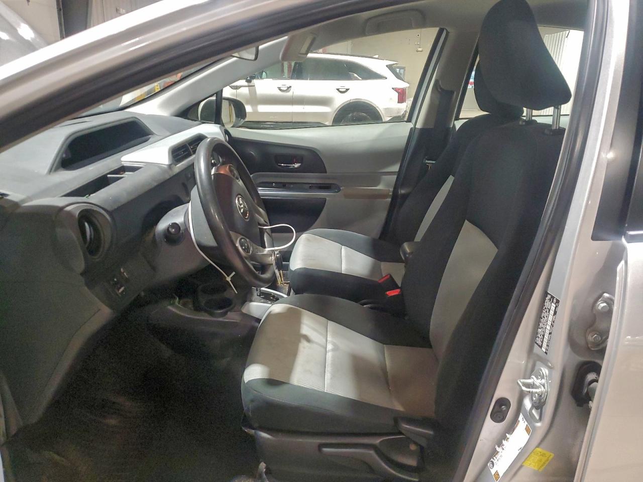 2012 Toyota Prius C VIN: JTDKDTB34C1520805 Lot: 94764055