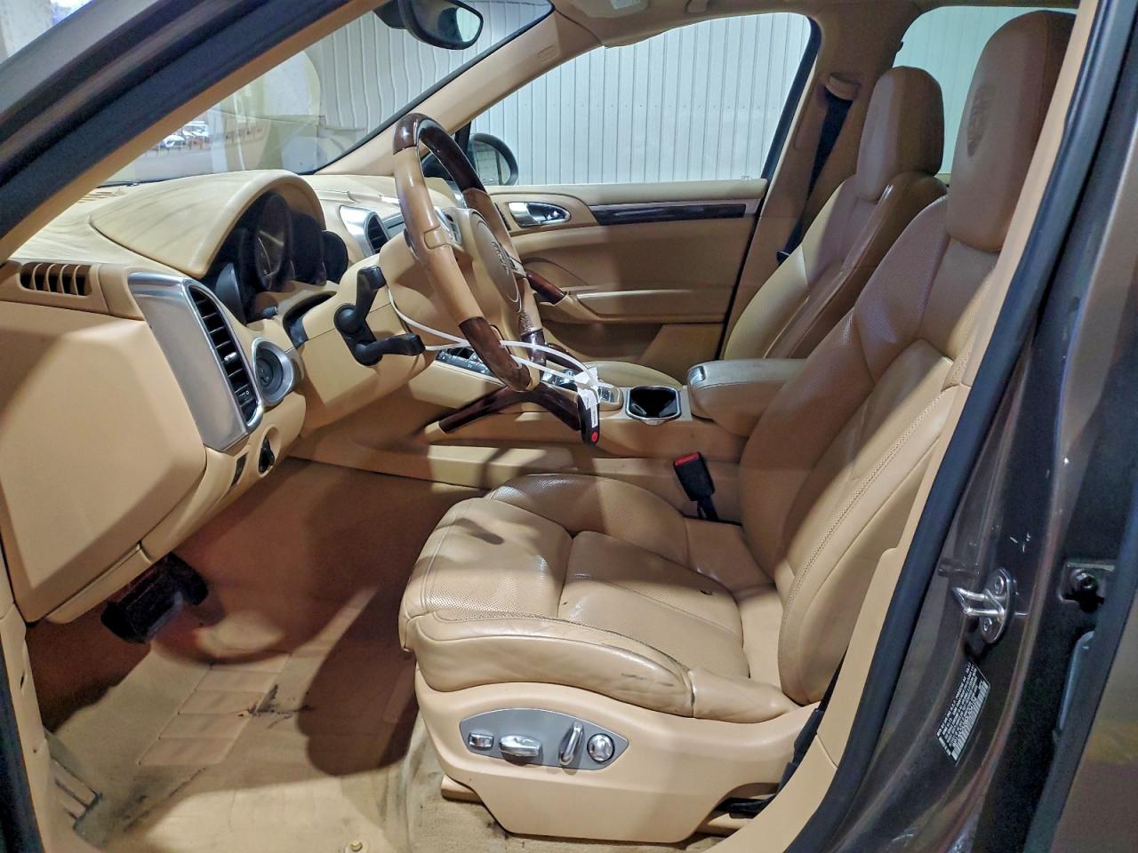 2013 Porsche Cayenne VIN: WP1AA2A28DLA04104 Lot: 94220925