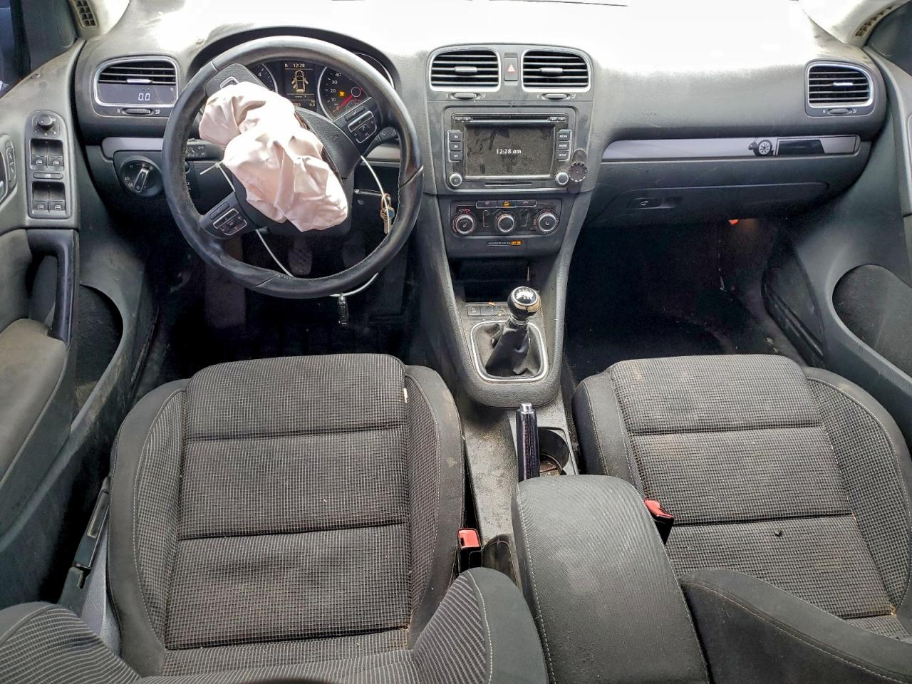 2013 Volkswagen Golf VIN: WVWNM7AJ4DW017168 Lot: 93637265