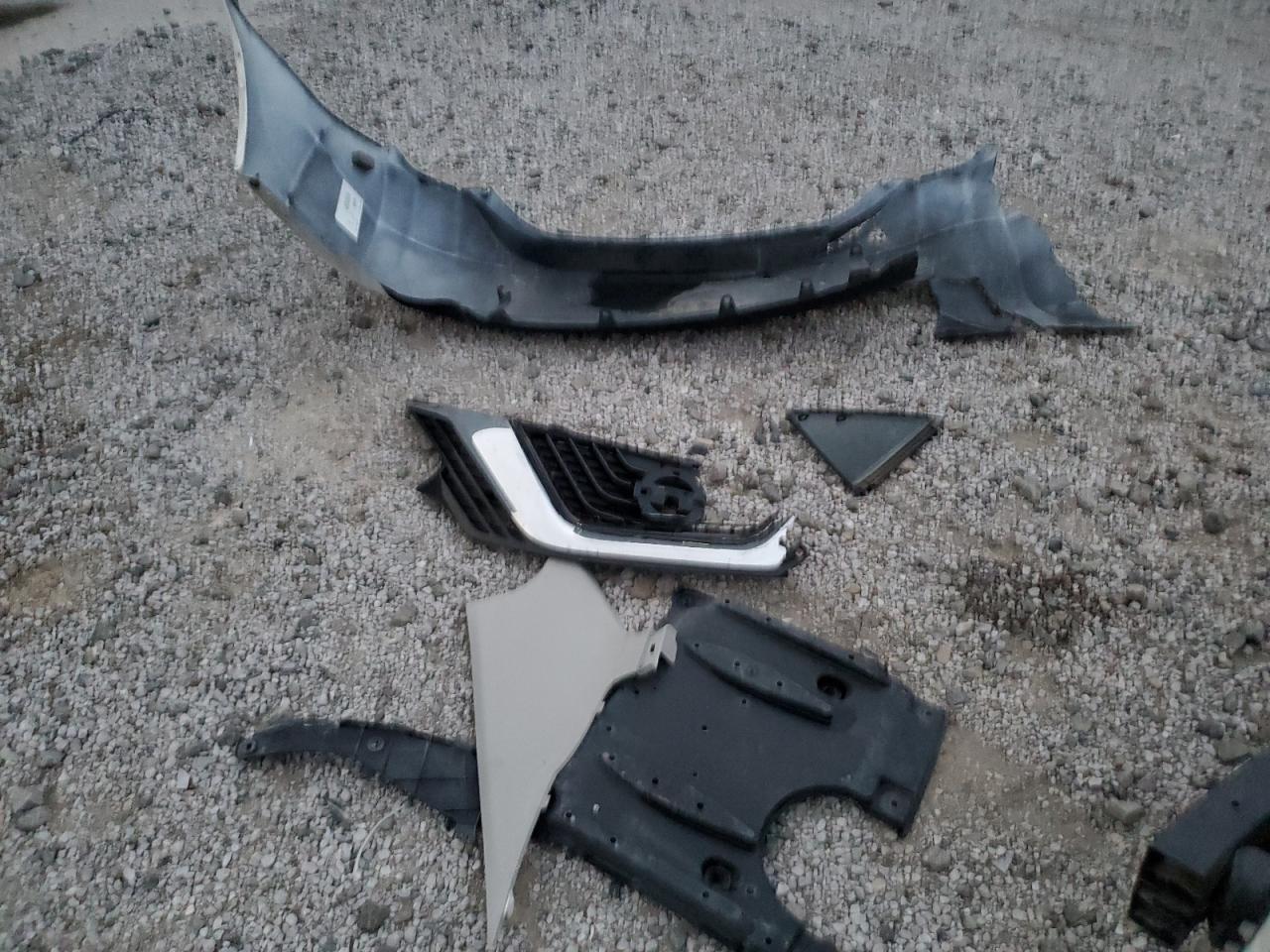 2014 Toyota Corolla L VIN: 5YFBURHE2EP107176 Lot: 92351725