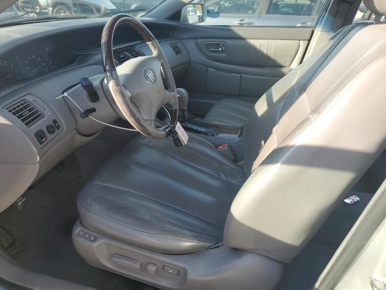 2004 Toyota Avalon Xl VIN: 4T1BF28B44U361220 Lot: 92465625