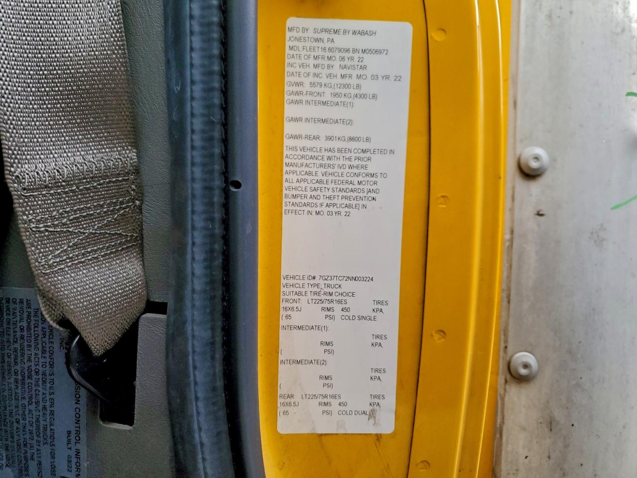 2022 GMC Savana Cut - Box Truck VIN: 7GZ37TC72NN003224 Lot: 94301995