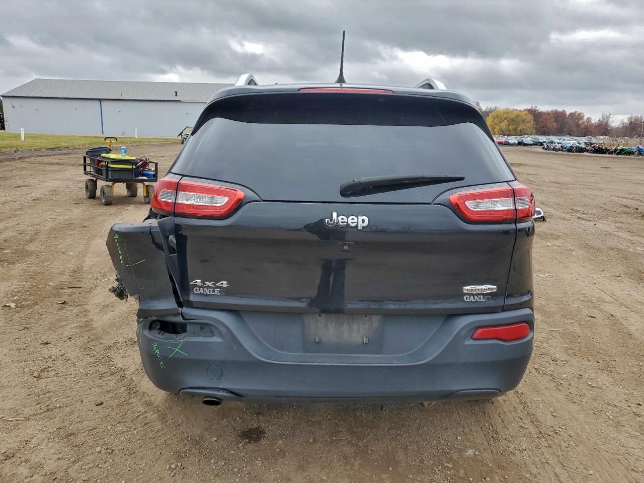 2015 Jeep Cherokee Latitude VIN: 1C4PJMCB4FW793907 Lot: 93752025