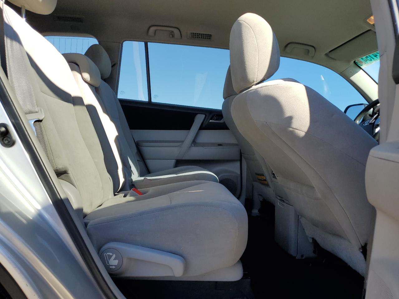 2013 Toyota Highlander Base VIN: 5TDZK3EH7DS098478 Lot: 92415425