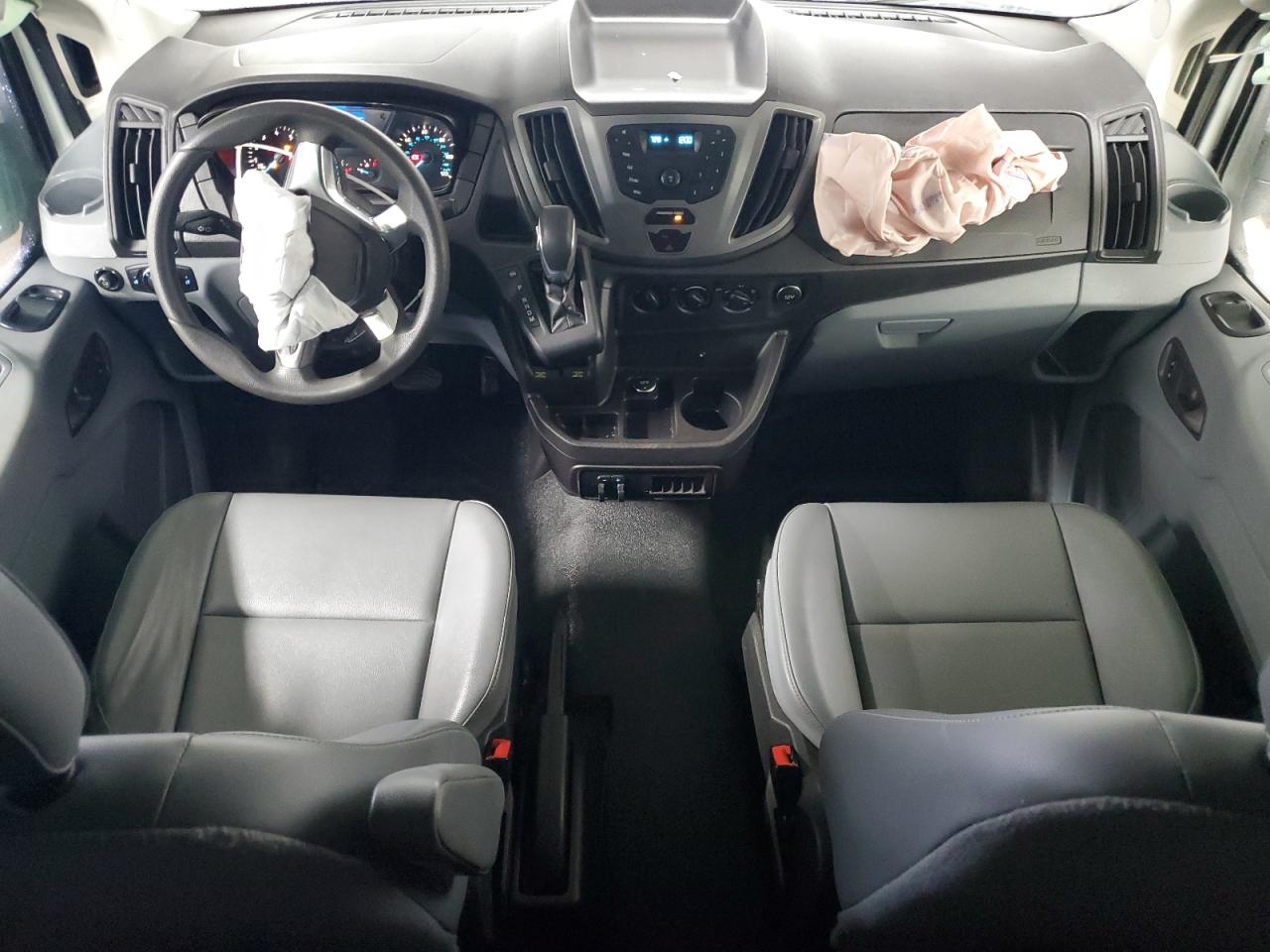 2016 Ford Transit Delivery Van VIN: 1FTYR2CM2GKA17092 Lot: 92704315