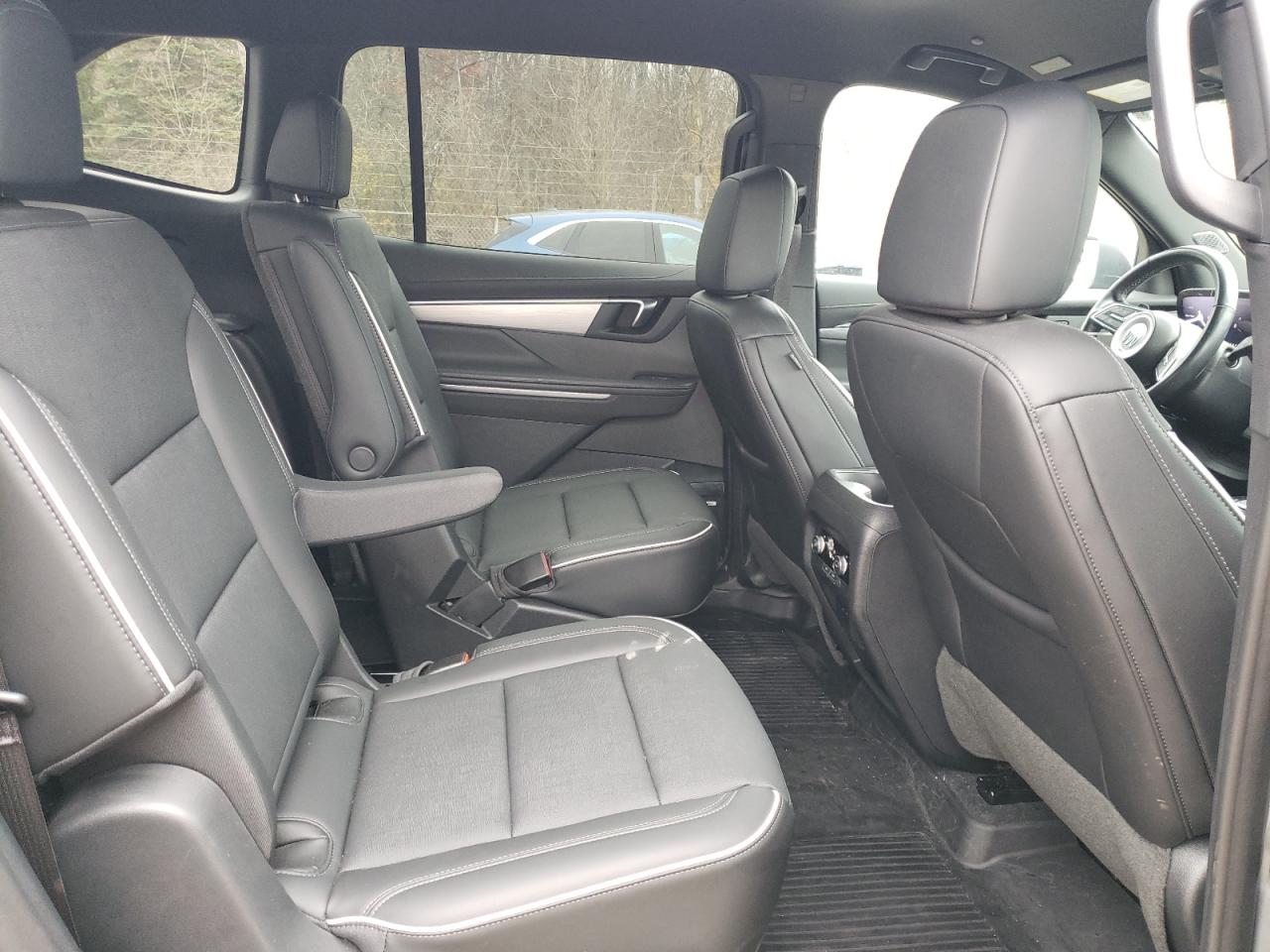 2025 Buick Enclave Preferred VIN: 5GAEVARSXSJ106746 Lot: 93705165