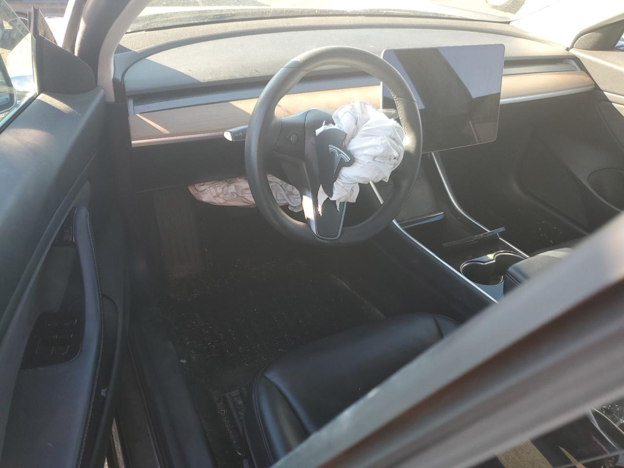 2019 Tesla Model 3 VIN: 5YJ3E1EA3KF495305 Lot: 91909715