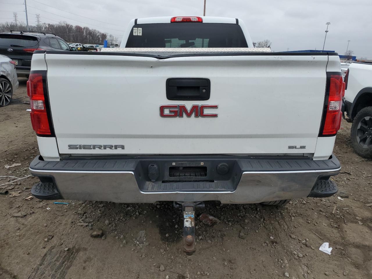2018 GMC Sierra K1500 Sle VIN: 2GTV2MEC5J1100028 Lot: 92993505