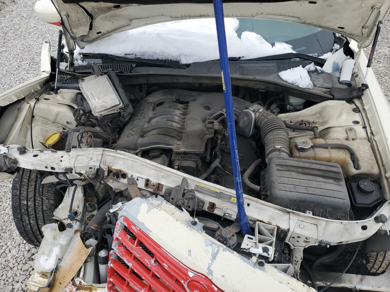 2005 Chrysler 300 Touring VIN: 2C3JA53G15H634335 Lot: 92077685