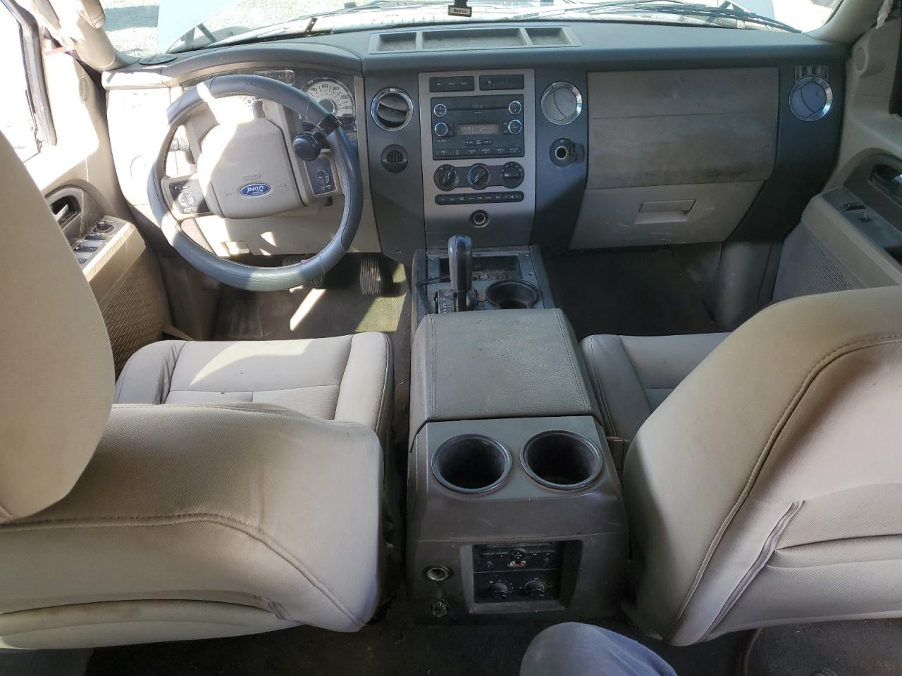 2010 Ford Expedition Xlt VIN: 1FMJU1F58AEA94260 Lot: 92676915