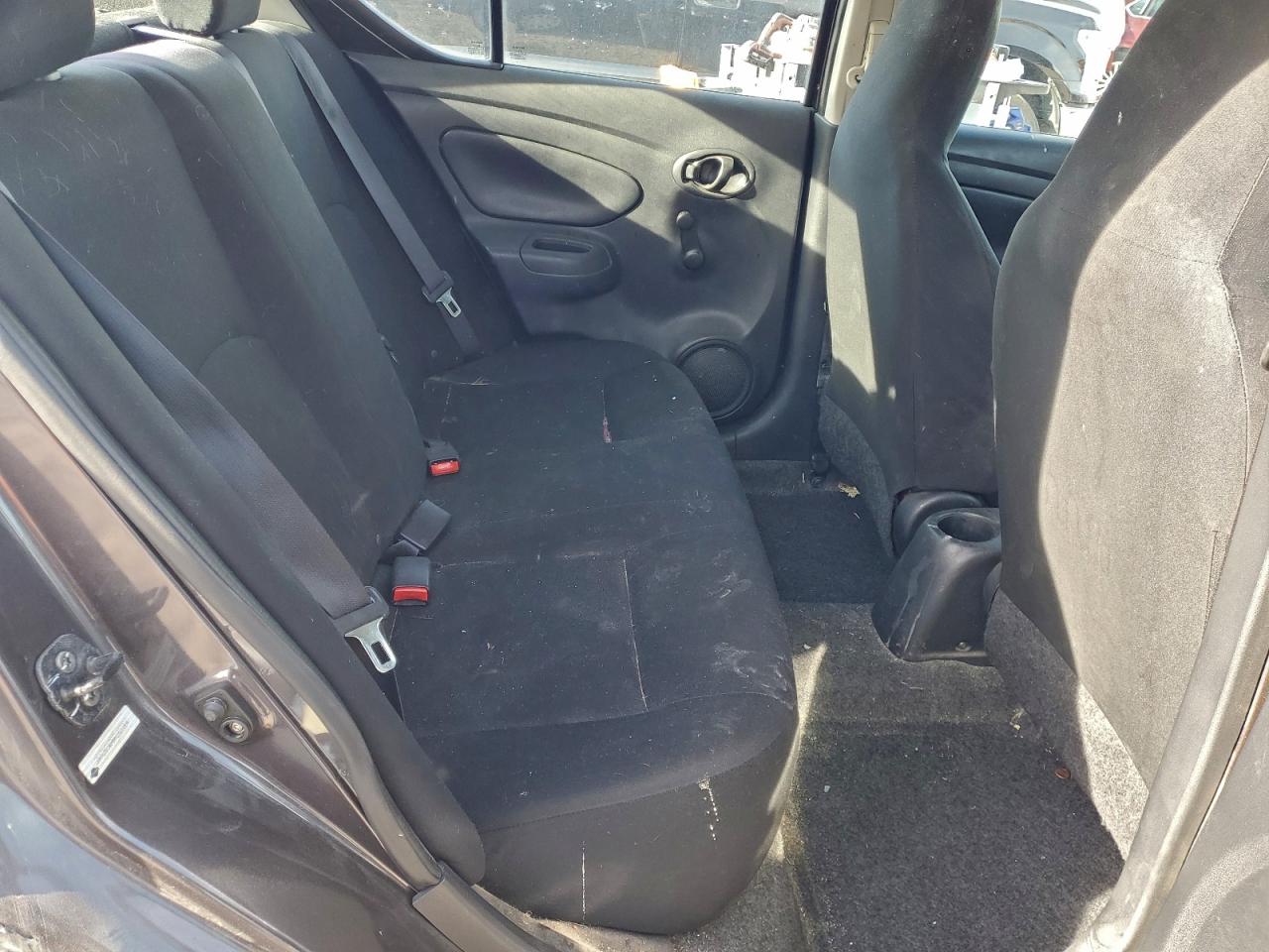 2015 Nissan Versa S VIN: 3N1CN7AP6FL822304 Lot: 94724135