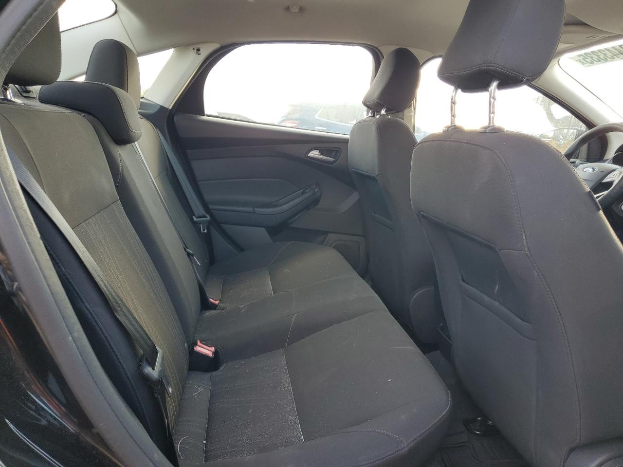 2015 Ford Focus Se VIN: 1FADP3F23FL369939 Lot: 93443335