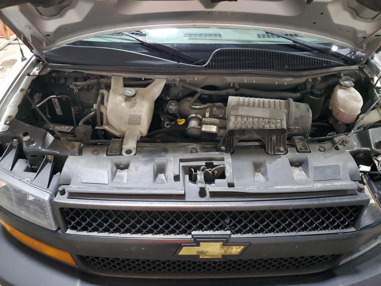 2020 Chevrolet Express G2500 VIN: 1GCWGBFG9L1263267 Lot: 92263195