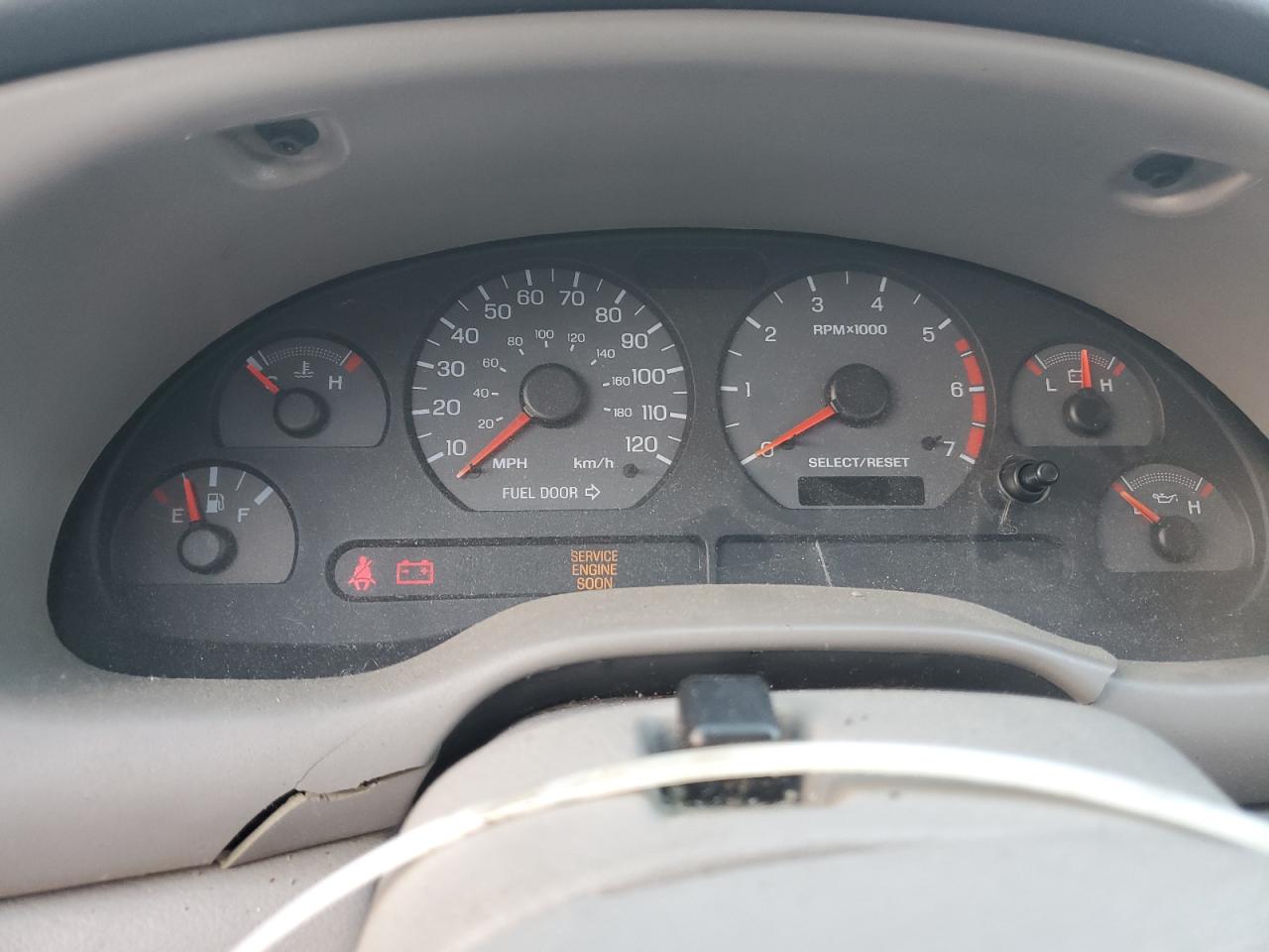 2000 Ford Mustang VIN: 1FAFP4046YF274687 Lot: 91907985