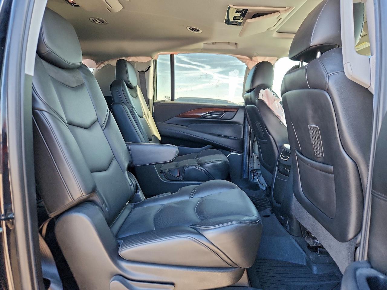 2019 Cadillac Escalade Esv Premium Luxury VIN: 1GYS3JKJXKR210075 Lot: 93921045