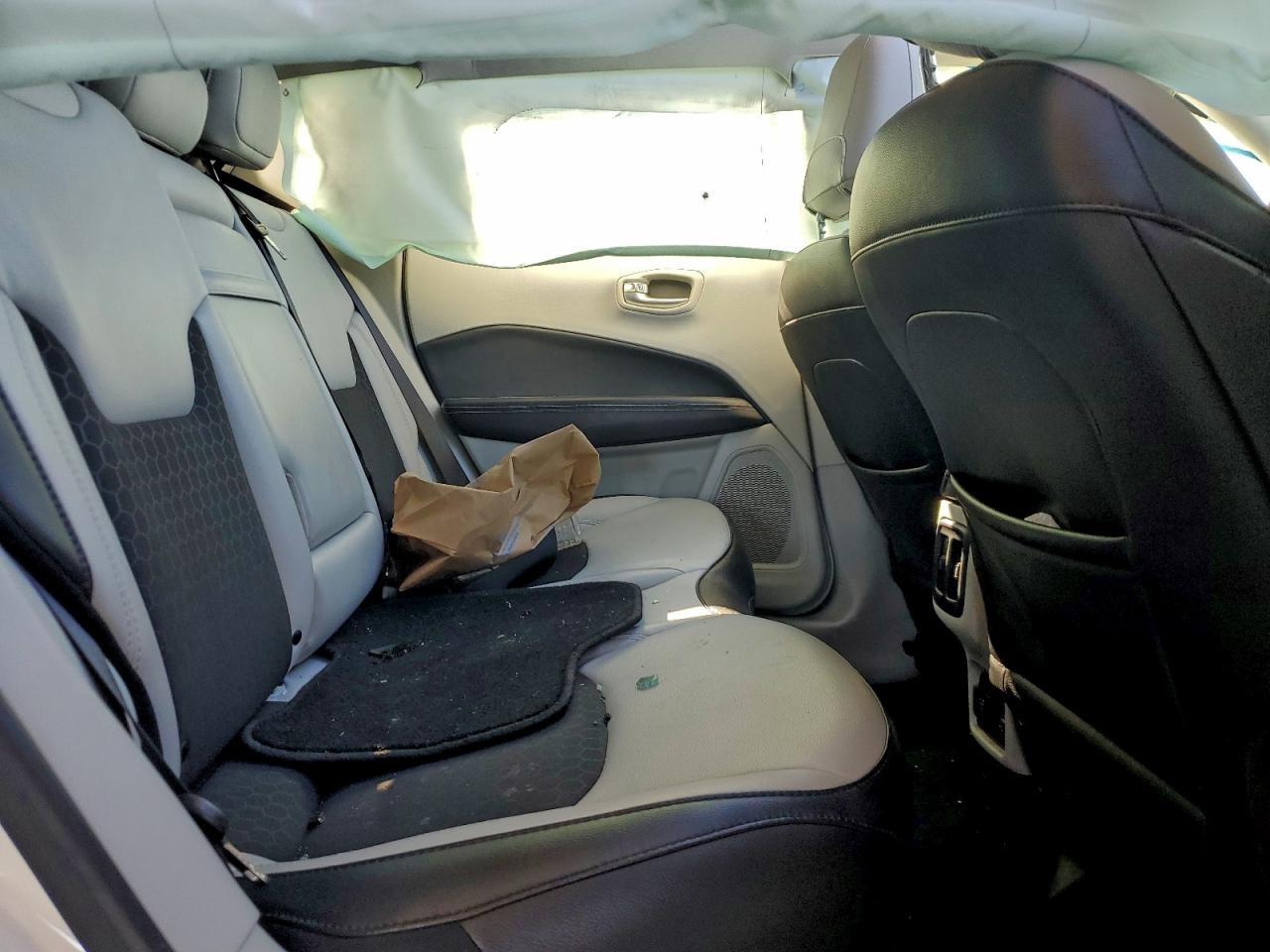 2019 Jeep Compass Latitude VIN: 3C4NJCBB5KT743052 Lot: 94564075