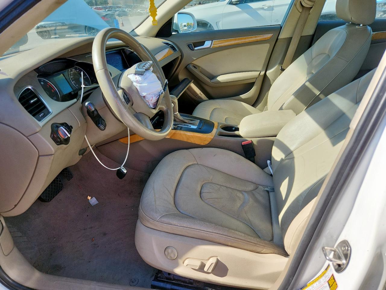 2010 Audi A4 Premium VIN: WAUAFAFL5AN049674 Lot: 92611035