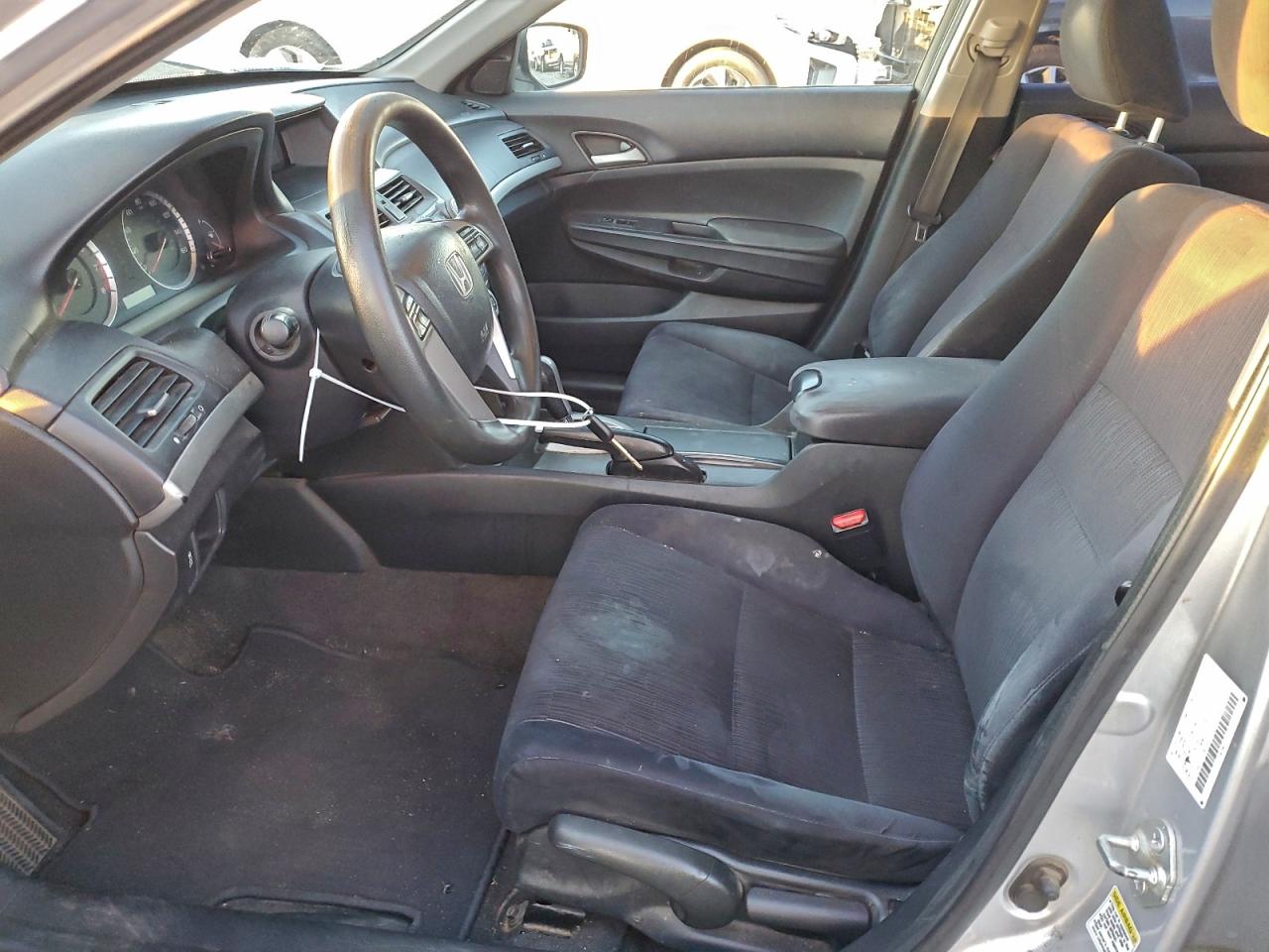 2011 Honda Accord Lx VIN: 1HGCP2F32BA006824 Lot: 93540385