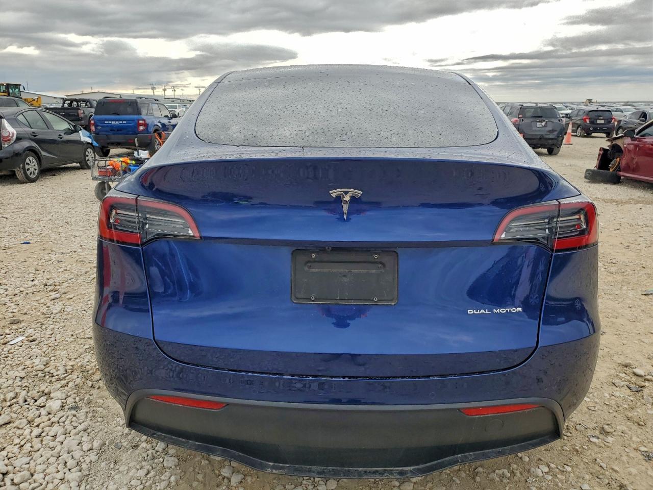 2022 Tesla Model Y VIN: 7SAYGAEE8NF432064 Lot: 93780315