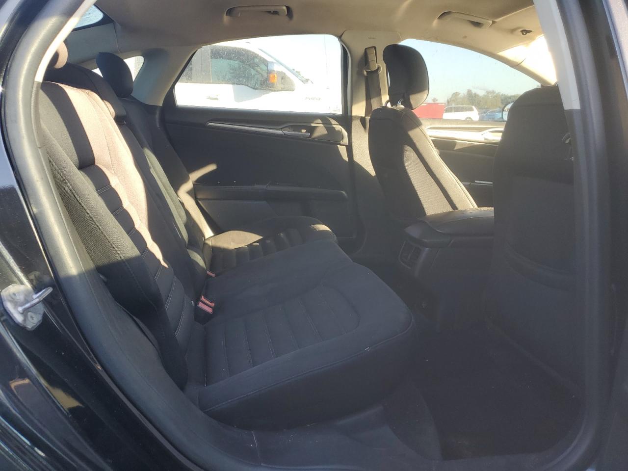 2014 Ford Fusion Se VIN: 3FA6P0HD9ER182453 Lot: 92588745