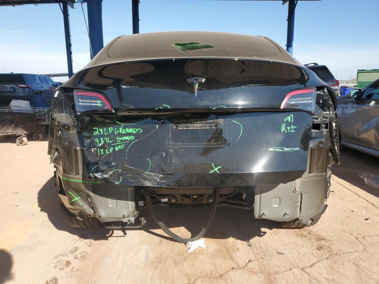 2024 Tesla Model Y VIN: 7SAYGDEE2RA273417 Lot: 91127965