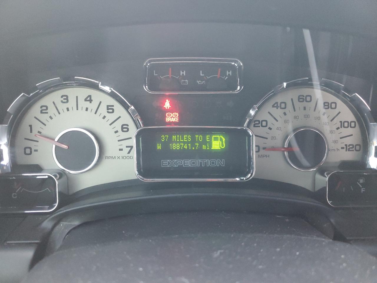 2014 Ford Expedition Limited VIN: 1FMJU2A5XEEF18363 Lot: 92254885