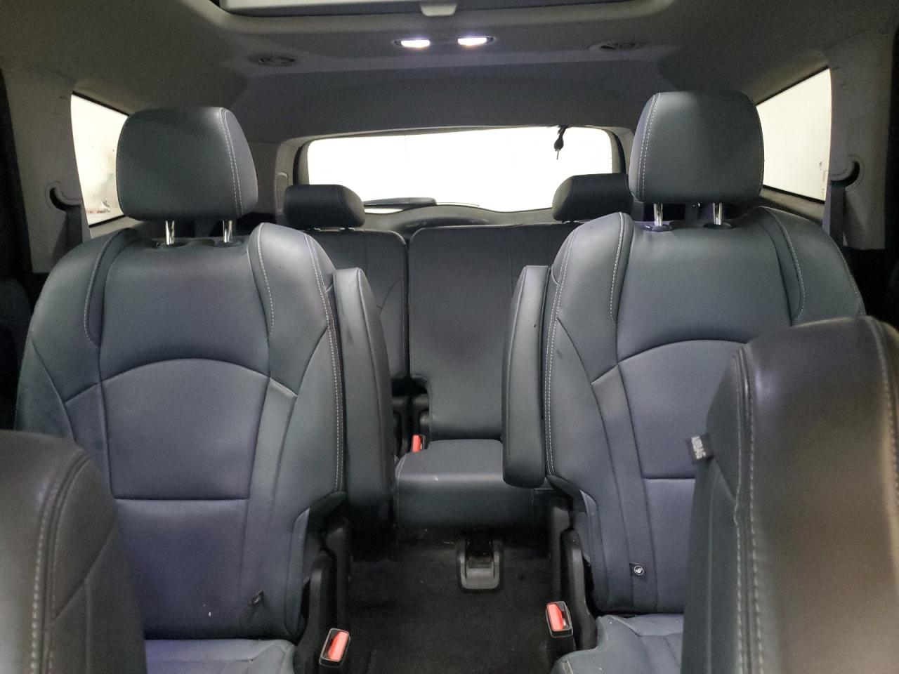 2019 Buick Enclave Premium VIN: 5GAEVBKW5KJ104700 Lot: 92956235