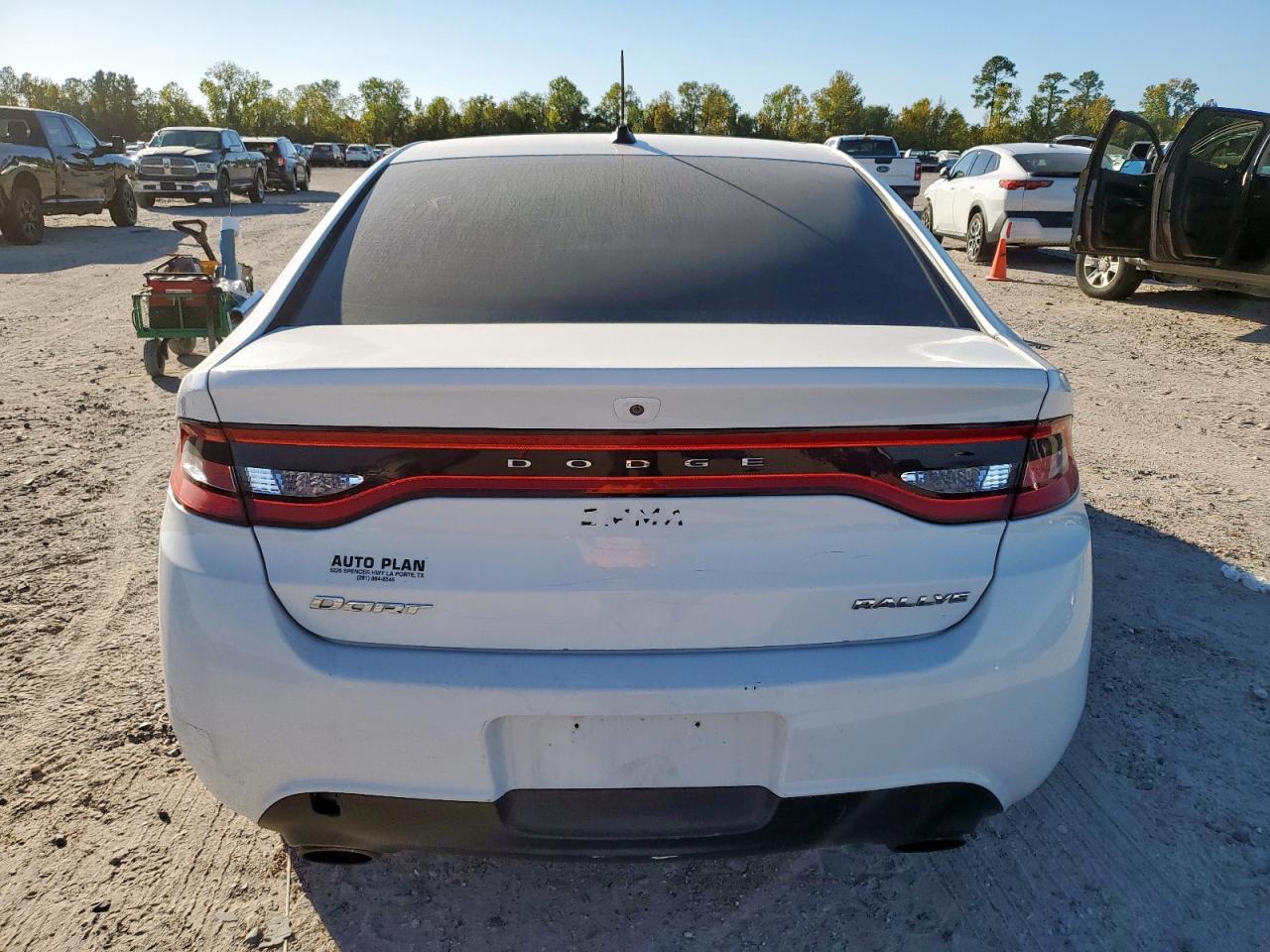 2015 Dodge Dart Sxt VIN: 1C3CDFBB7FD123819 Lot: 91785495